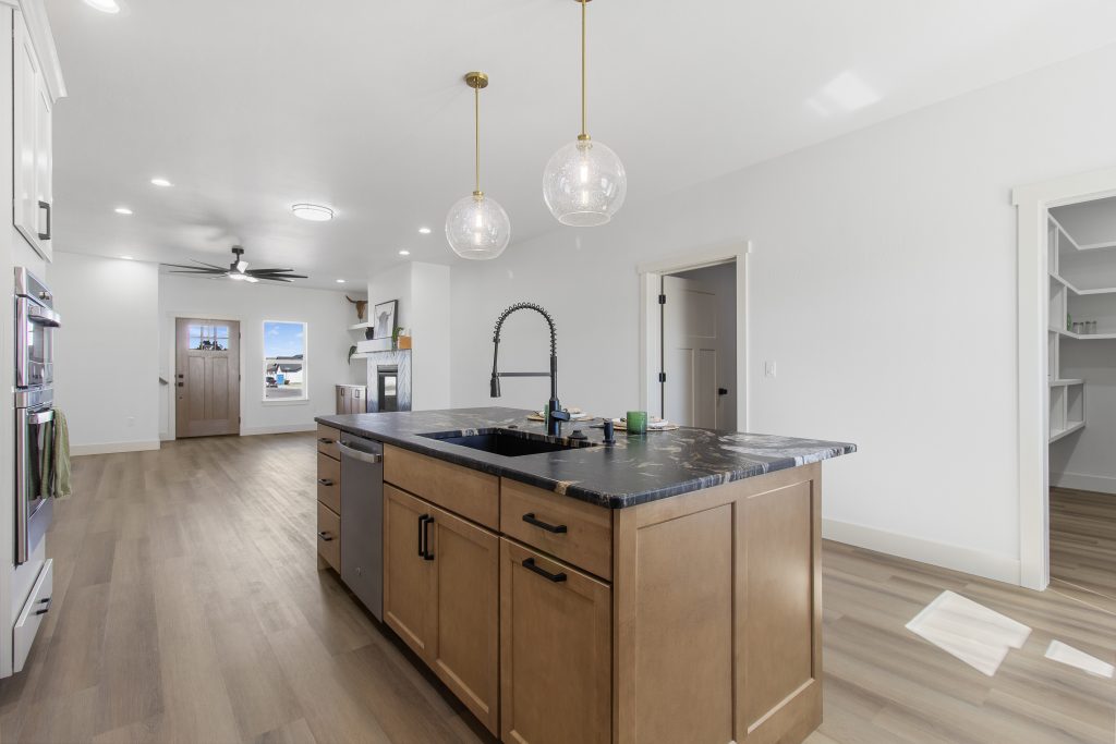 514 Full Moon Kitchen 6